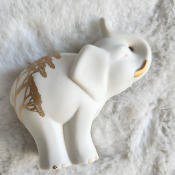 Lenox Elephant Everyday Wishes Good Luck Ornament - Picture 4 of 6